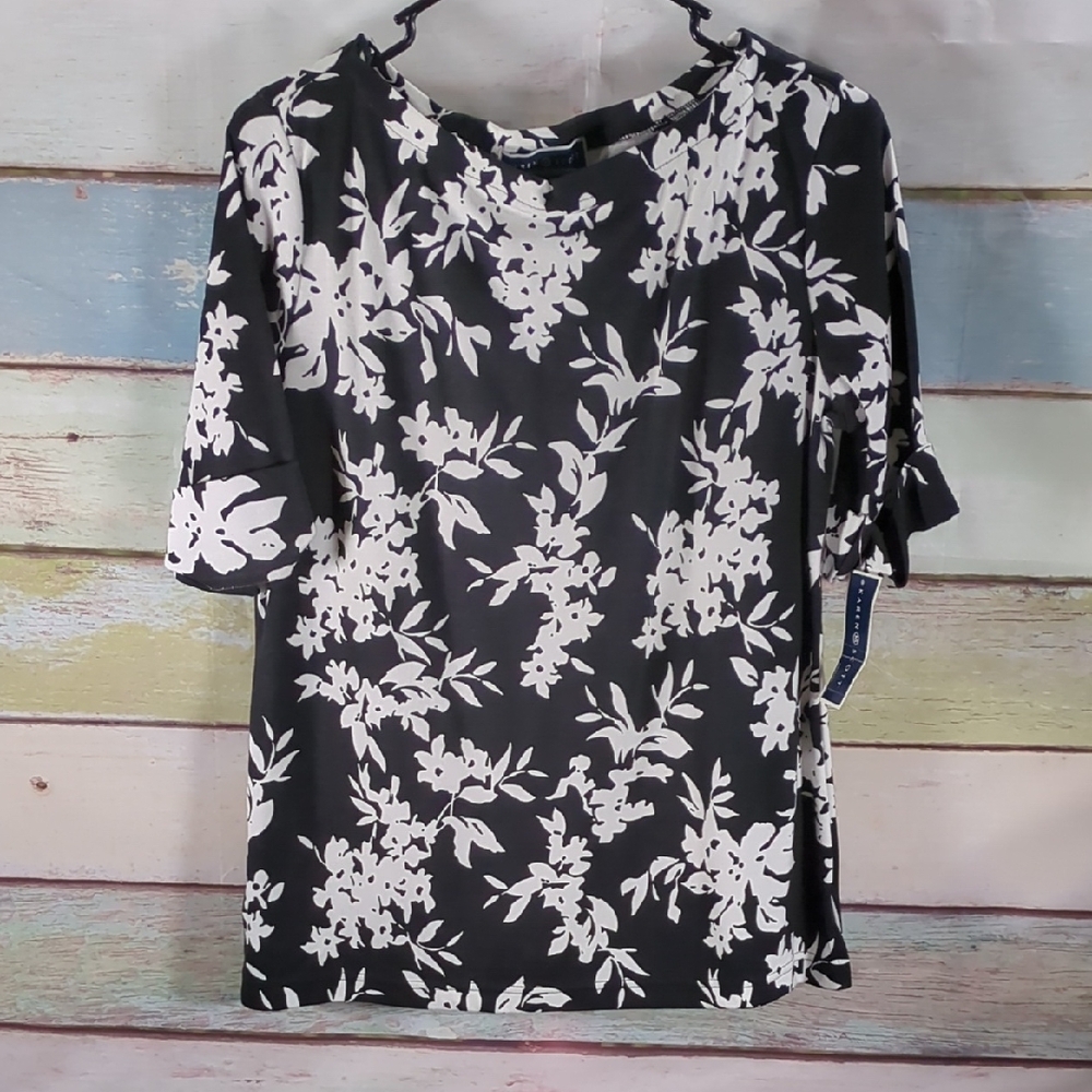 Karen Scott Black and White Floral Blouse NWT